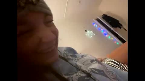 Snapshot of melli23 chatting on January 1, 7:21 pm Melli online show from January 1, 7:21 pm