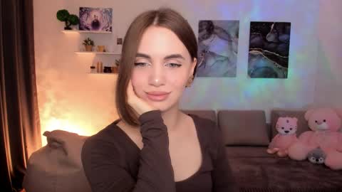 Tessa online show from April 18, 4:03 am