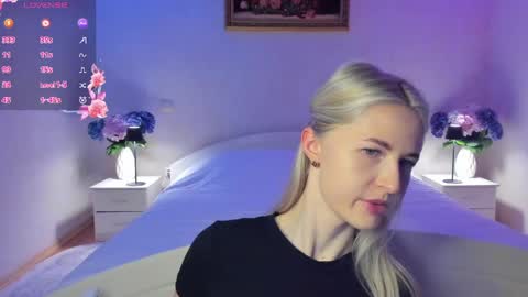 Mellina online show from April 22, 9:11 pm