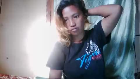 mellissa online show from May 17, 4:54 am