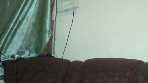Snapshot of mellissia02 chatting on October 17, 2:15 am mellissa online show from October 17, 2:15 am