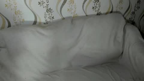 MelMooon online show from December 20, 6:42 am