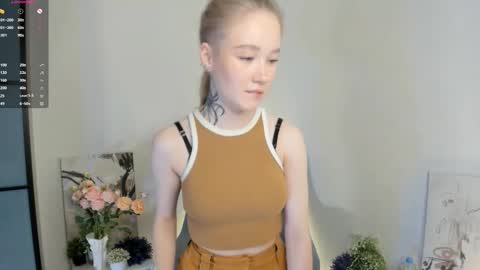 melodievejar online show from January 10, 4:29 am