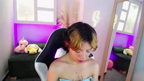 melody701583as online show from May 5, 1:17 pm