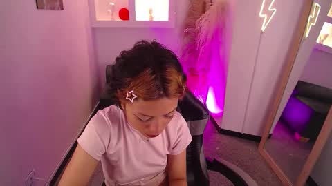 melody701583as online show from February 17, 1:10 pm