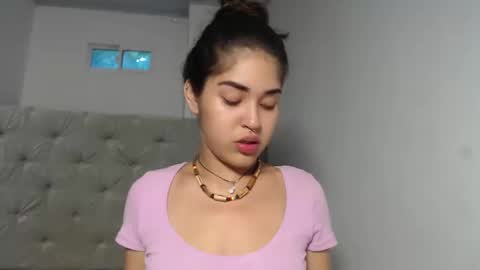Snapshot of melody_phillips2 chatting on October 2, 3:22 pm melody phillips online show from October 2, 3:22 pm