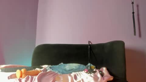 Maelly online show from March 17, 8:58 pm