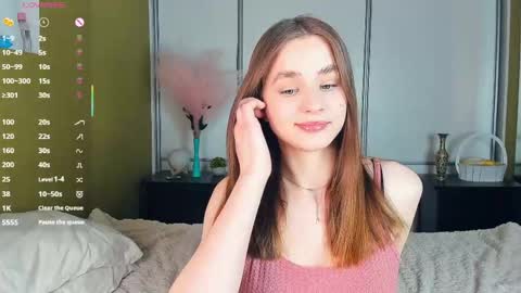 Julie online show from May 11, 4:04 pm