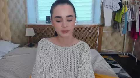 Julie online show from October 26, 1:12 pm