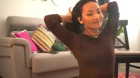 Next show on 03 Dec online show from April 1, 11:00 am