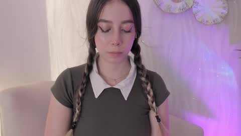   online show from February 5, 8:12 pm