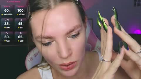 Susan online show from February 17, 5:01 pm