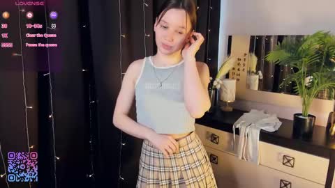 Snapshot of meryldell chatting on March 12, 10:26 am Lollita online show from March 12, 10:26 am