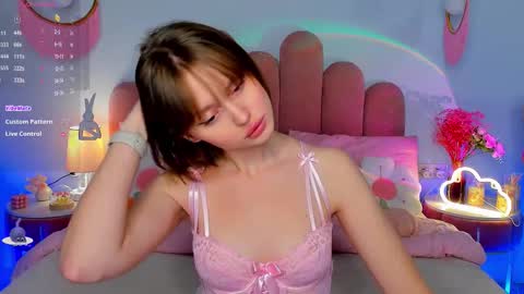Snapshot of merylew chatting on October 14, 5:21 am Anna online show from October 14, 5:21 am
