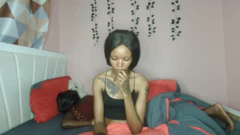 meggy and bree online show from April 10, 8:46 pm