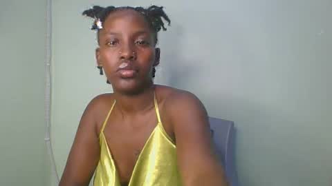 meggy and bree online show from April 28, 11:03 am