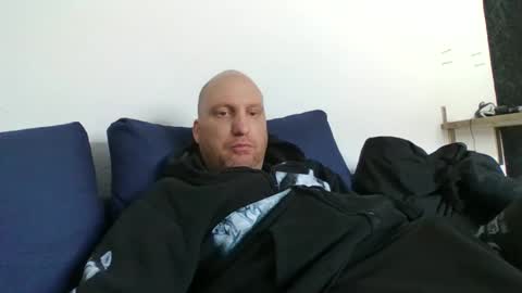 metaller123456 online show from March 21, 1:38 pm