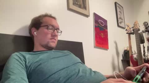 metallica92786 online show from November 13, 5:10 am