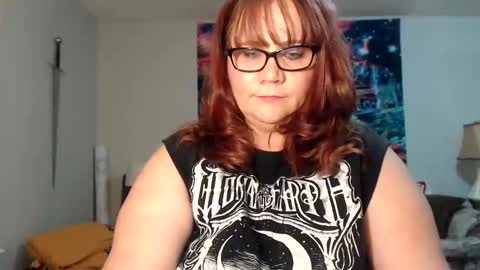 Mommy Jaxx online show from December 7, 12:36 am