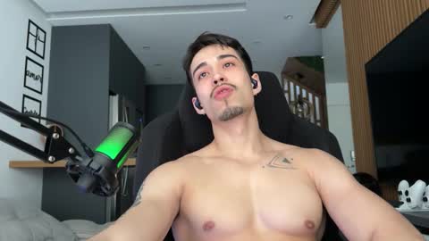 mettew22cm online show from March 4, 9:01 pm