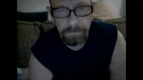 mhitch924 online show from May 1, 2:05 am