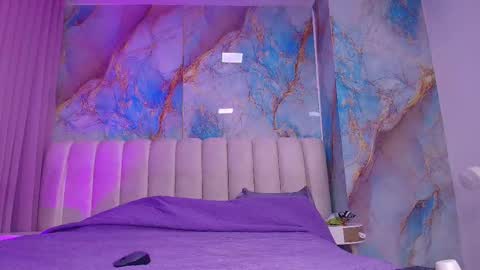 Emi online show from March 18, 7:20 pm