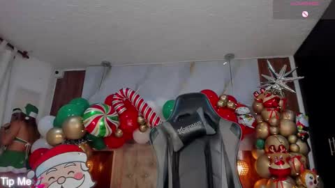 Violett online show from December 17, 8:48 pm