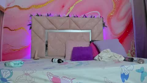 mia__blaze_ online show from November 22, 3:05 am