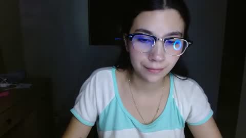 Mia online show from July 31, 4:46 am