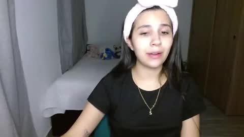 Mia online show from November 11, 4:25 am