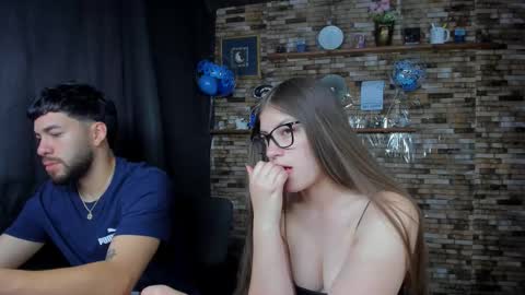 Snapshot of mia_and_vincentt chatting on September 10, 4:35 am Mia and vincentt model indepent online show from September 10, 4:35 am
