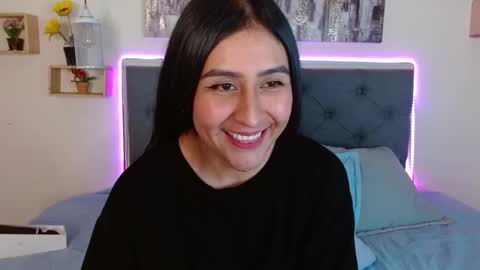 M I A  A Y R A online show from September 30, 3:44 pm