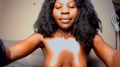 mia_bellie2 online show from July 15, 10:31 am