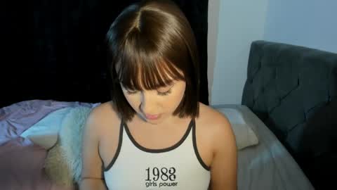 Mia Blair online show from May 14, 3:05 am
