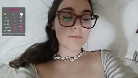 Snapshot of mia_boone chatting on February 20, 11:09 am mia_boone online show from February 20, 11:09 am