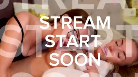 Mia and friends online show from March 21, 3:38 pm