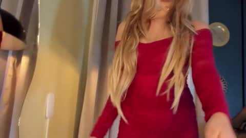 M I A  online show from March 19, 7:08 pm