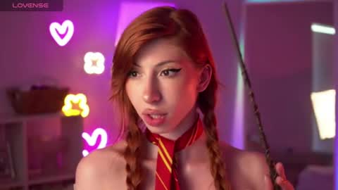 Hi I am Mia online show from July 7, 8:07 am