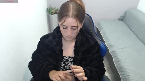 Snapshot of mia_diaz1 chatting on October 8, 2:12 pm Mia online show from October 8, 2:12 pm