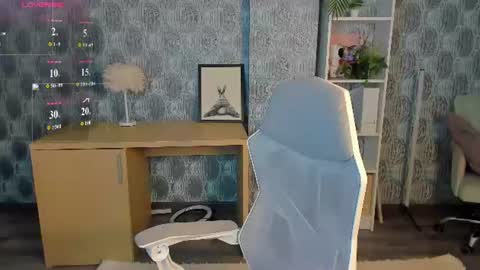 mia_e1fie online show from August 6, 12:52 am