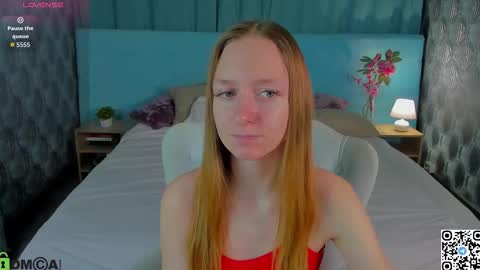 Snapshot of mia_e1fie chatting on October 10, 9:15 am mia_e1fie online show from October 10, 9:15 am