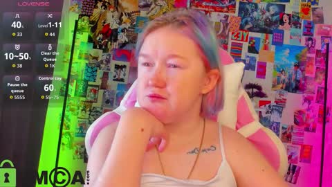 Mia online show from January 15, 2:53 am