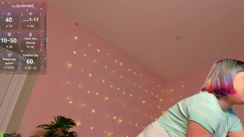 Mia online show from February 6, 7:34 am