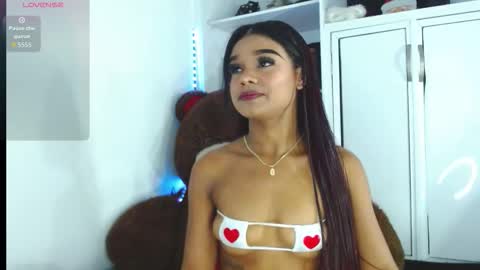 mia_fernand online show from November 25, 8:51 pm