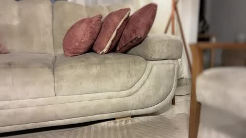 mia_ferrer777 online show from May 14, 1:37 am