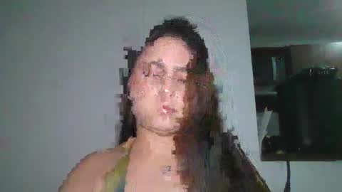 mia fox online show from December 19, 9:05 am