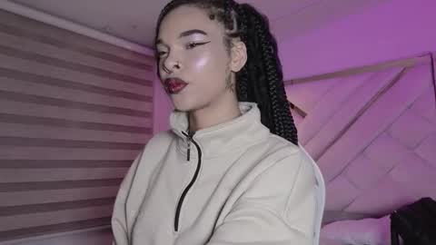 Mia online show from March 7, 4:12 am