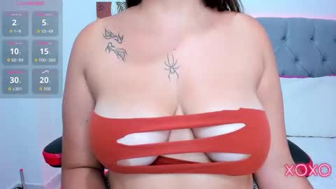 Snapshot of mia_hajar333 chatting on October 1, 9:02 pm Mia online show from October 1, 9:02 pm