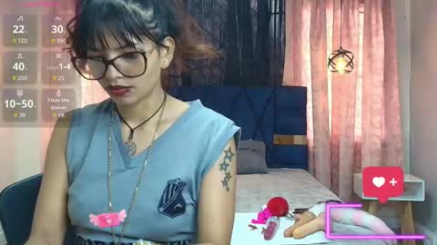 Snapshot of mia_holly__ chatting on October 14, 8:23 pm MIA HOLLY online show from October 14, 8:23 pm