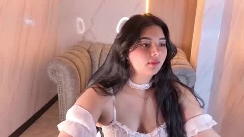 Snapshot of mia_hot_tf chatting on October 20, 9:42 pm Mia online show from October 20, 9:42 pm